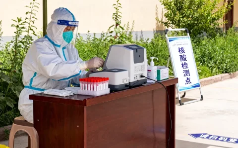 新疆哪些服务器可以做核酸？，新疆核酸检测点在哪里查询？