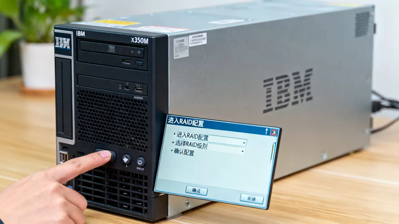 IBM服务器x3550M2如何进RAID?,RAID怎么配? IBM服务器x3550M2如何进RAID?,RAID怎么配?
